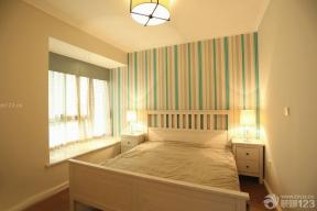 十平米小卧室装修图 彩色壁纸 