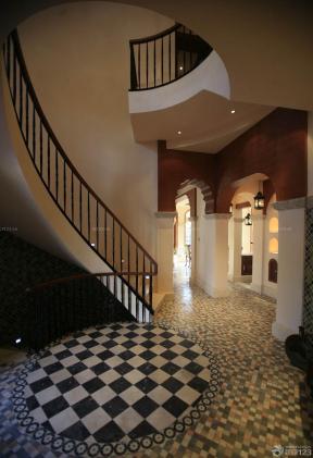 美式家装效果图 黑白相间地砖 楼梯设计 
