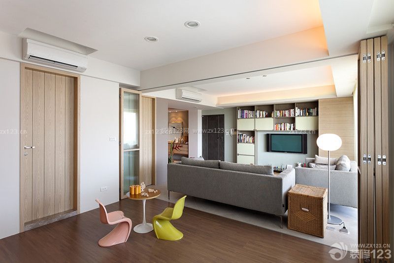 140房子现代风格家庭休闲区设计