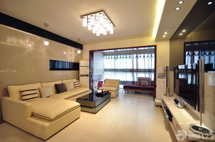 150平米现代风格客厅装潢设计效果图 