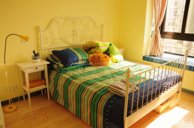 田园风格单间小户型卧室设计图片