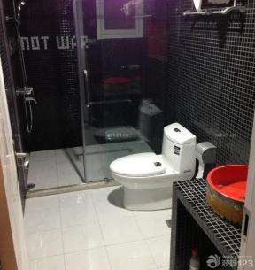 黑白风格装修效果图 小户型卫生间装修实例 小户型洗手间 