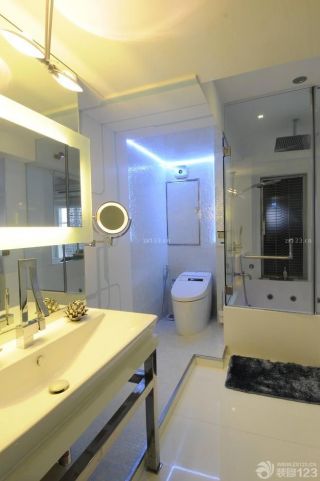 90平两居室简欧风格厕所装修效果图