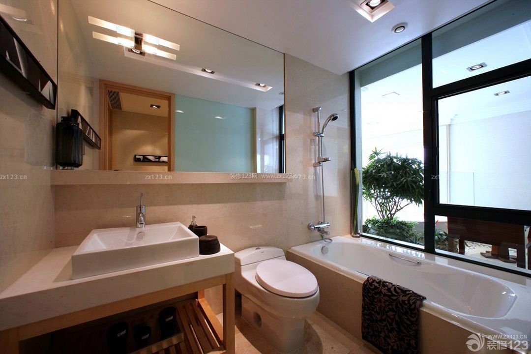 温馨风格130平米房屋二室一厅卫浴装修图片