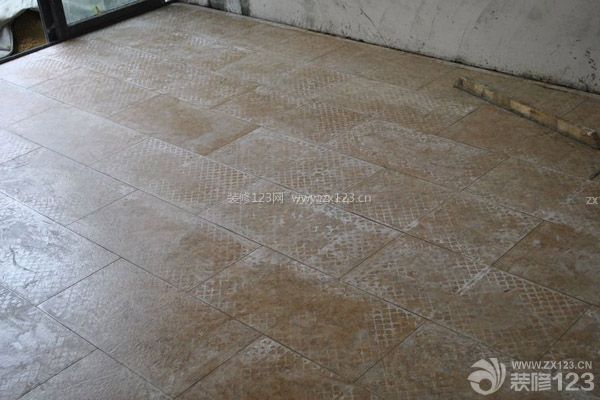 成都怎样装修房子最省钱——墙、地砖材料分开