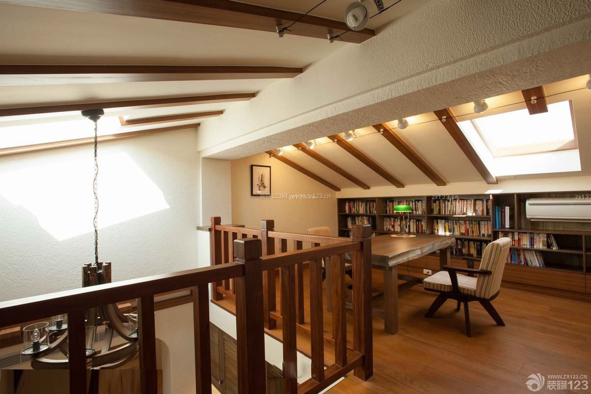 90平顶层小户型尖阁楼小美式家具装修图片大全