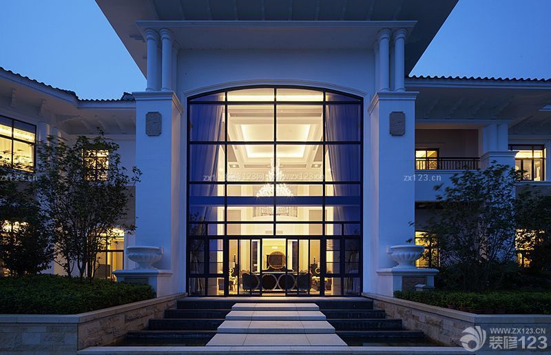 最新别墅门口设计图片