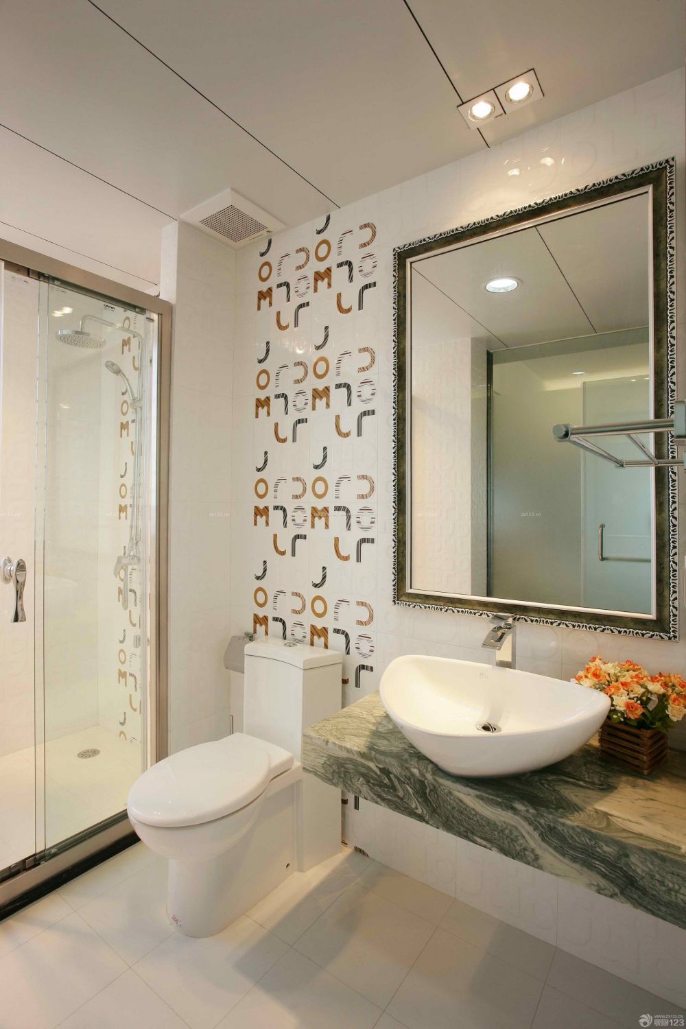 卫生间墙面设计案例