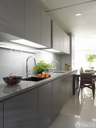 现代风格厨房组合柜装修实景图