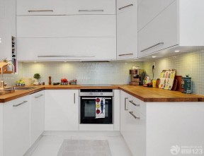 家庭小厨房简欧风格厨柜设计效果图