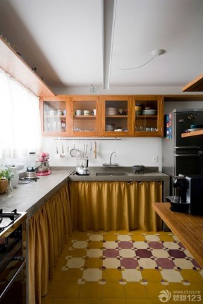 经典家居开放式厨房吧台设计案例