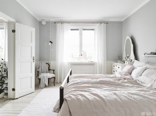 家庭卧室白色窗帘装修效果图片