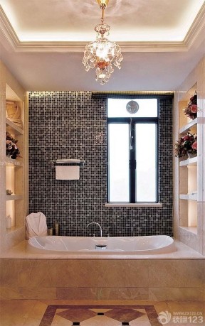 大理石包裹浴缸 家庭浴室 