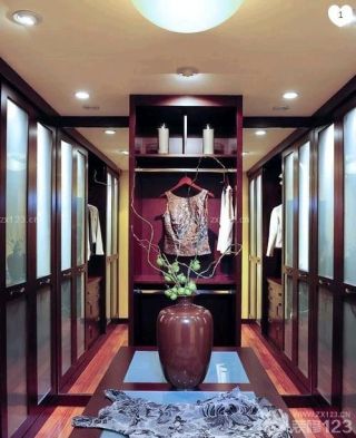中式风格衣帽间门设计图片 