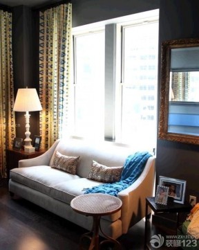 两室一厅小户型客厅装修 几何图案窗帘 