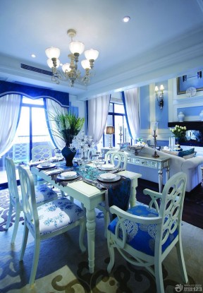 客厅与餐厅隔断造型 地中海风格 
