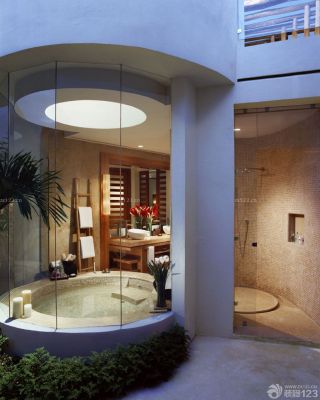美式风格台阶浴缸装修案例