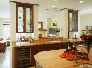 经典小户型厨房客厅隔断设计案例图