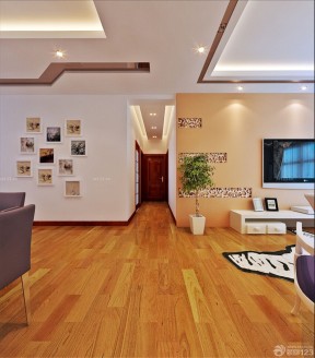最新95平房屋浅黄色木地板装修案例