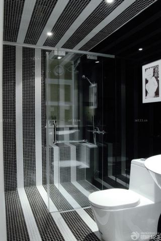 高档浴室玻璃马赛克背景墙装修效果图