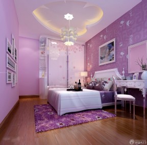 卧室梳妆台 粉色墙面