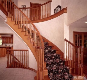 古典风格螺旋楼梯设计效果图