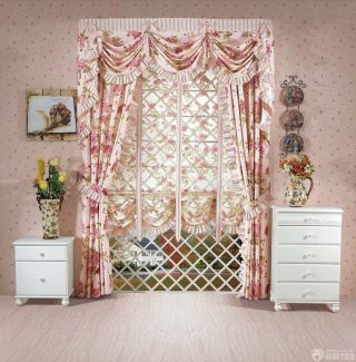 韩式卧室碎花形窗帘装修设计图