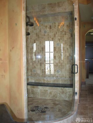 淋浴室玻璃门效果图