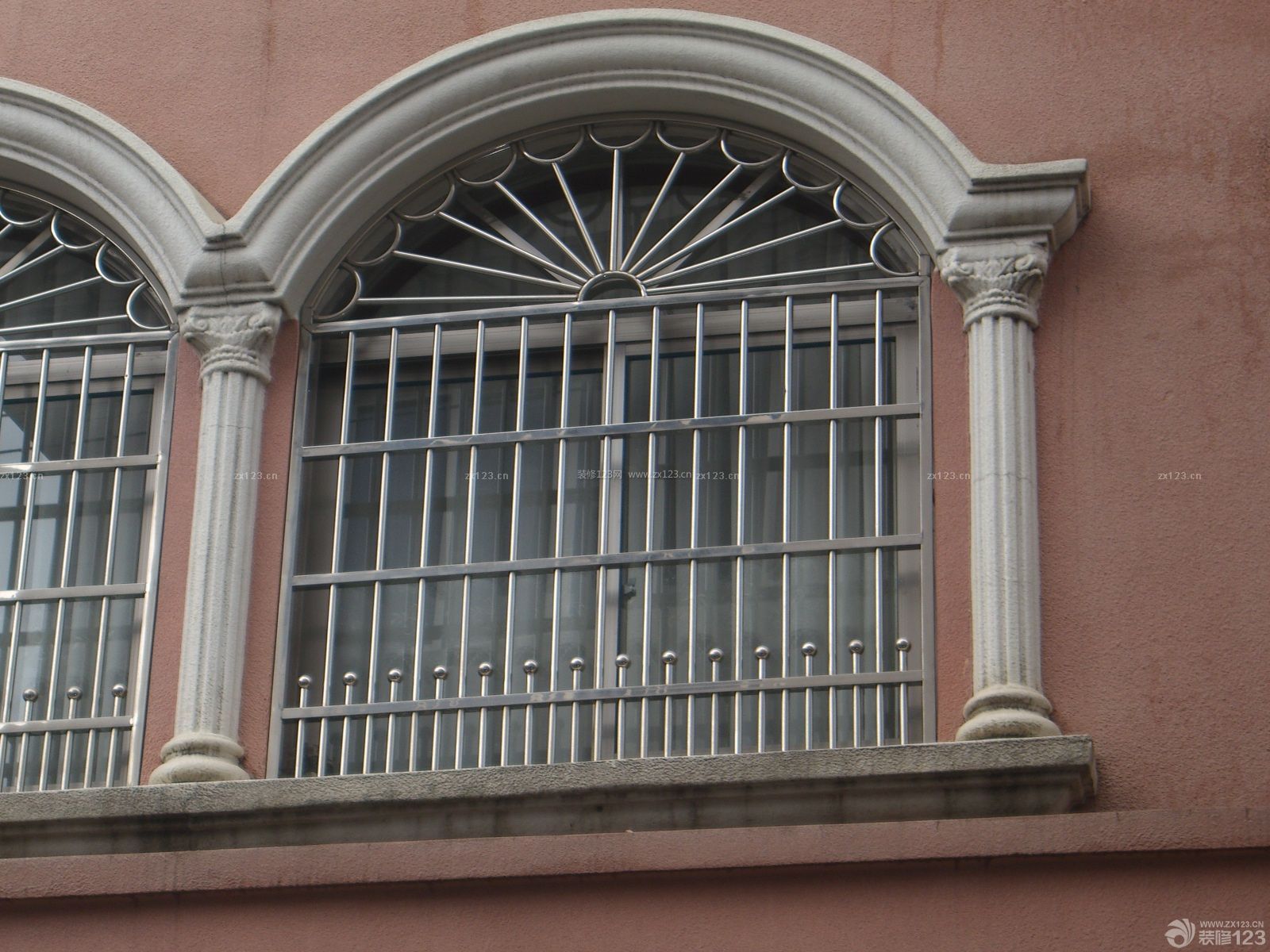 140平米房子不锈钢防盗窗装修案例