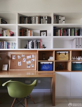 组合书架桌 现代风格