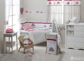 个性现代家庭卧室装修婴儿床效果图大全