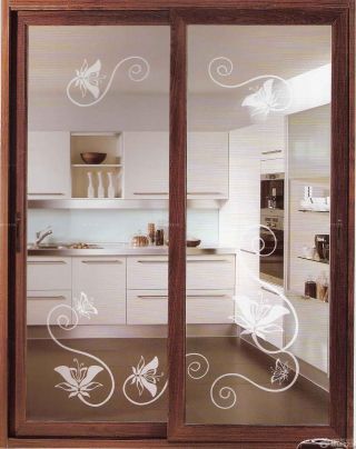 家庭厨房艺术玻璃门效果图