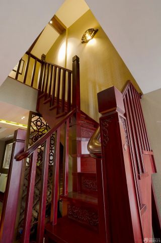 中式风格小复式楼梯扶手效果图