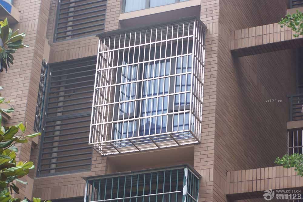 传统不锈钢防盗网装修效果图
