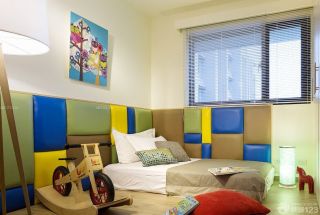 小户型儿童房床头背景墙装修设计图