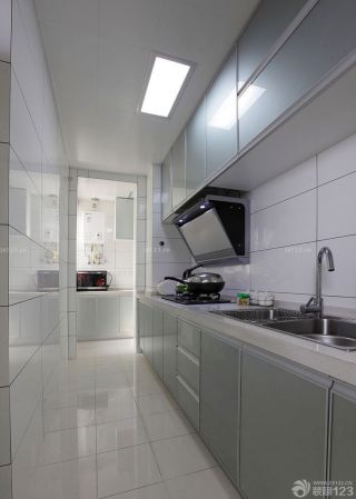 现代设计风格厨房卫生间吊顶装修案例