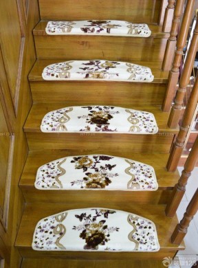 家装防滑楼梯垫设计图