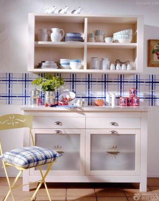 最新地中海家庭室内厨房板式家具效果图