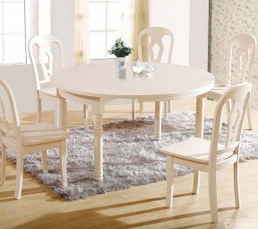 现代风格实木折叠餐桌设计图片
