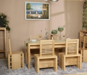 家庭餐厅原木色家具设计图片