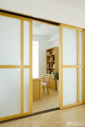 客厅隔断玻璃移动门 家装客厅设计