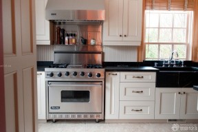 家居厨房不锈钢置物架装修案例