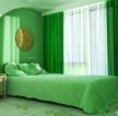 小户型卧室飘窗绿色窗帘设计