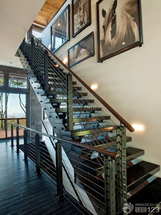 现代高档别墅铁艺楼梯扶手设计效果图片