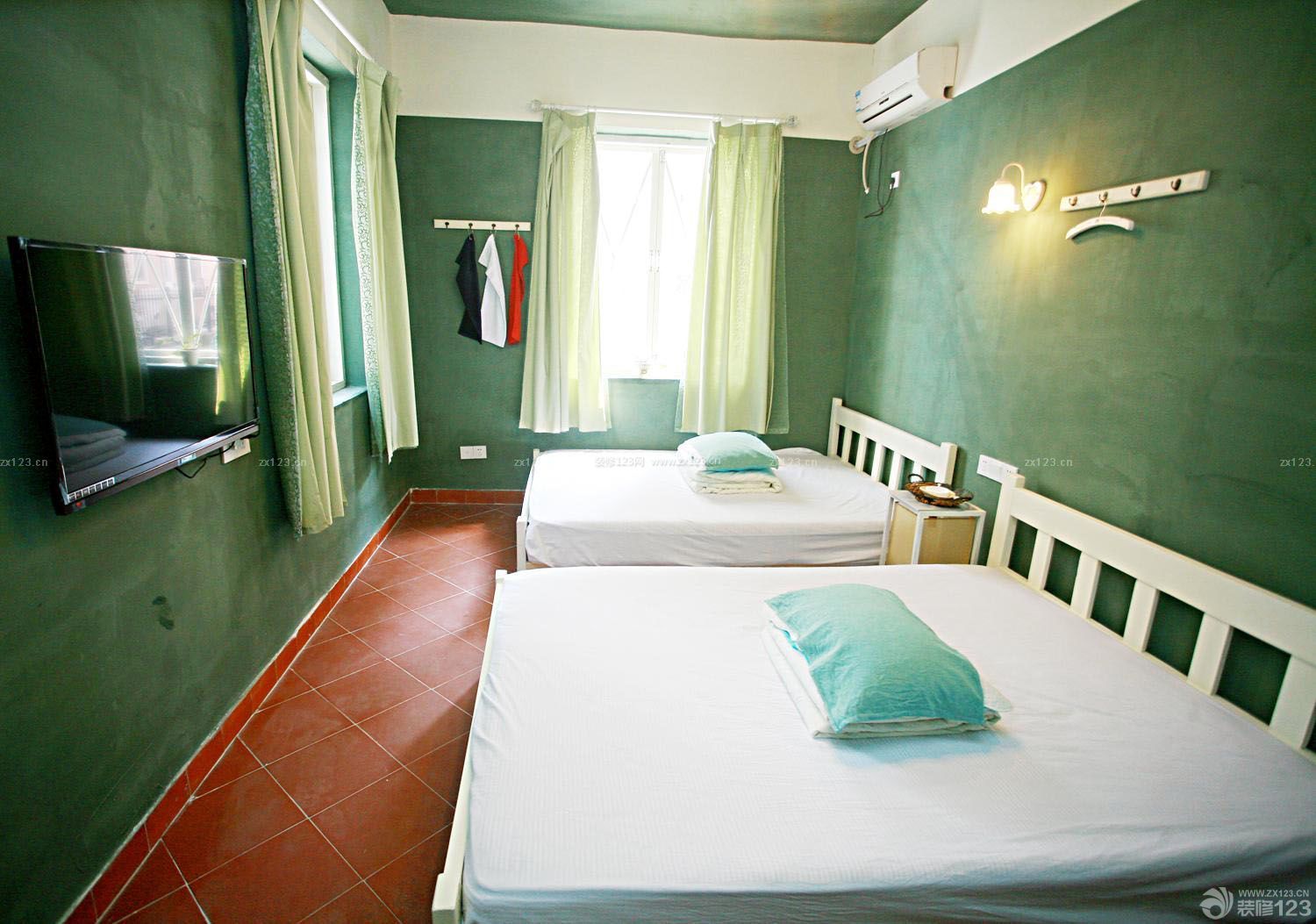 小型宾馆室内绿色墙面装修效果图片