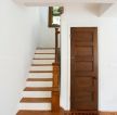 经典独栋小别墅室内楼梯设计效果图片