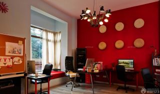 办公室家具红色墙面装饰效果图