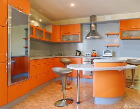 橙色橱柜 敞开式厨房 