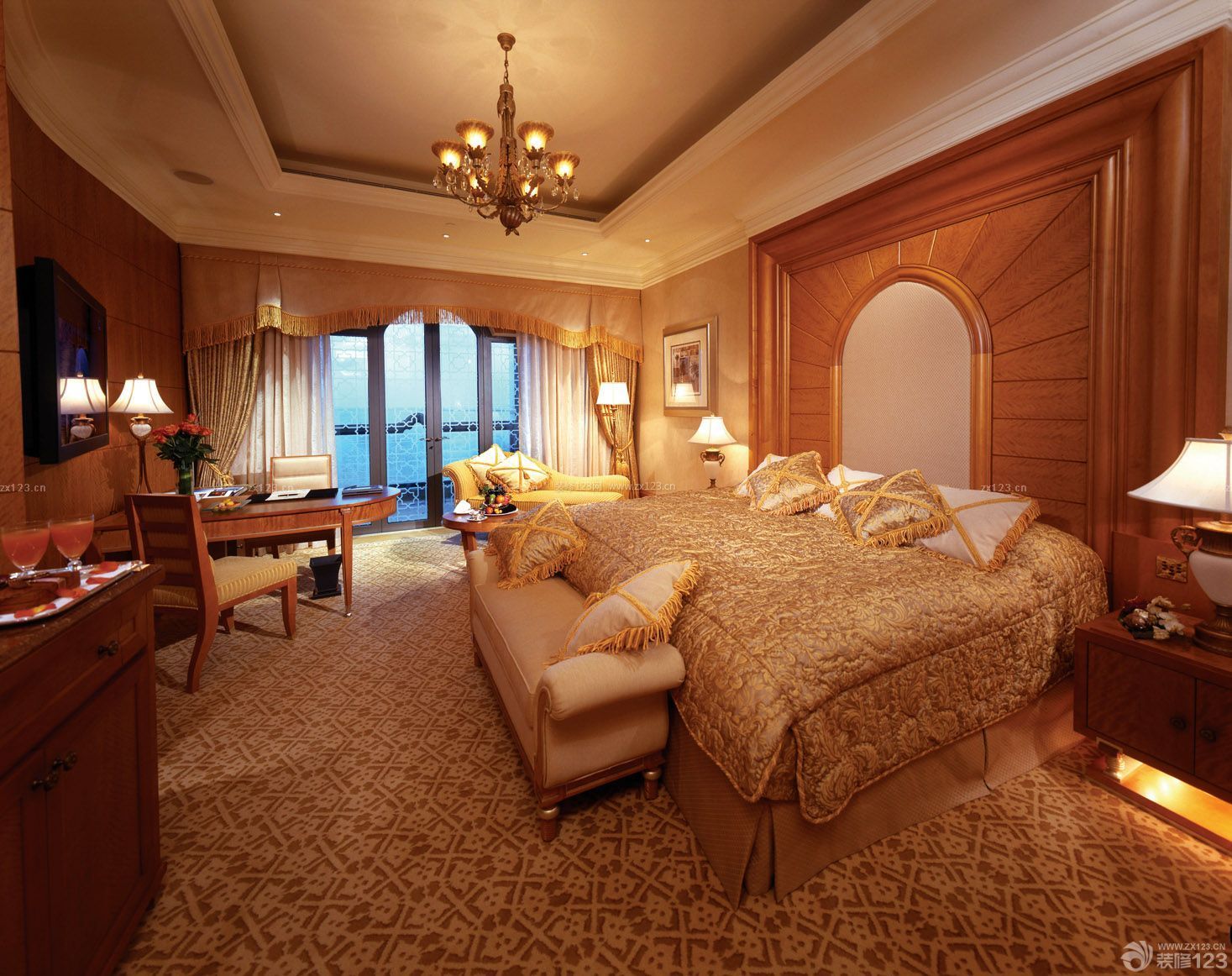 客房床头背景墙迪拜七星级酒店设计图