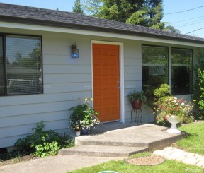 橙色门  房子装修图